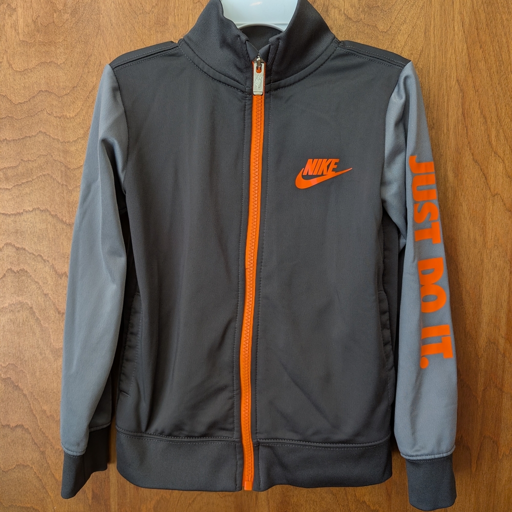 Nike Kids Full-zip Charcoal and Orange Jacket 3-4years